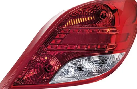 Feu arrière droit pour PEUGEOT 207 phase 2, 2009-2012, à led, (rouge/blanc), Neuf