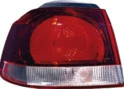 Feu arrière extérieur gauche VOLKSWAGEN GOLF VI 2008-2012, rouge/fumé, (type Hella), partie sur aile